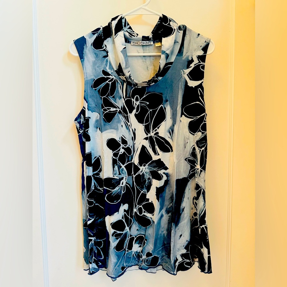 Sno Skins Sleeveless Cowl top in a Beautiful Black and Multi Floral Print! NWOT.